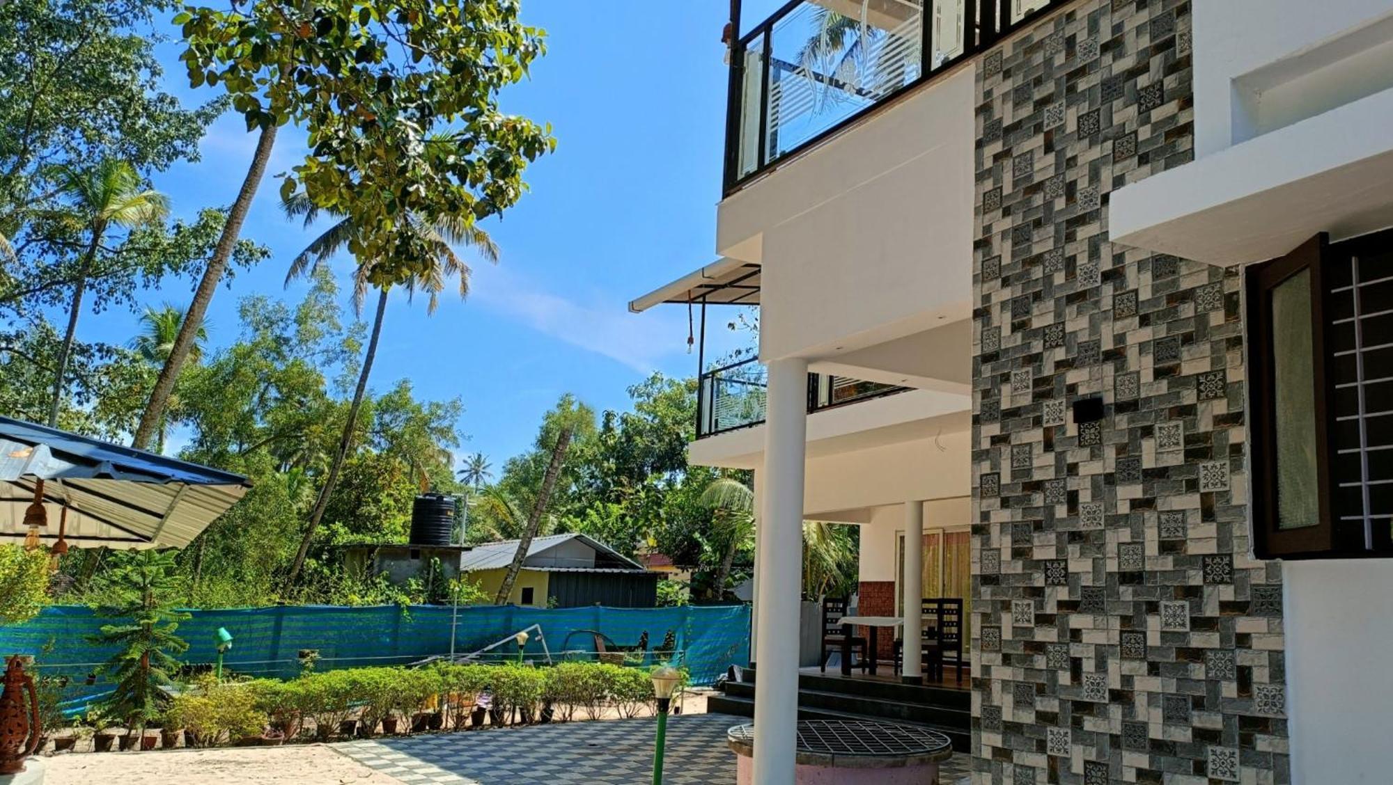 Koshy'S Beach Front Homestay Mararikulam Exteriör bild